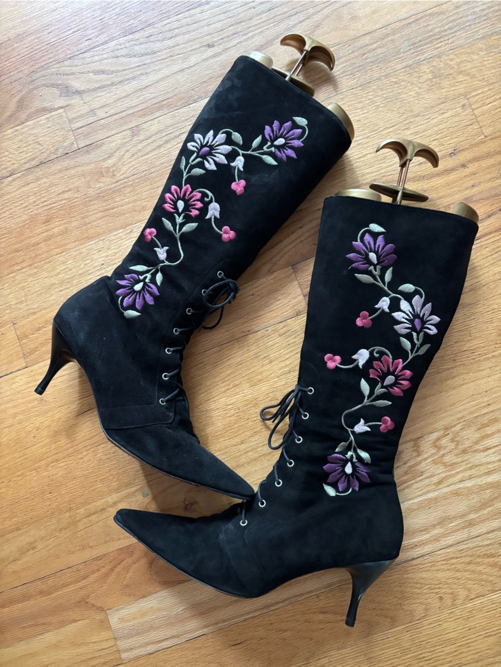 Donald j Pliner embroidered boots
